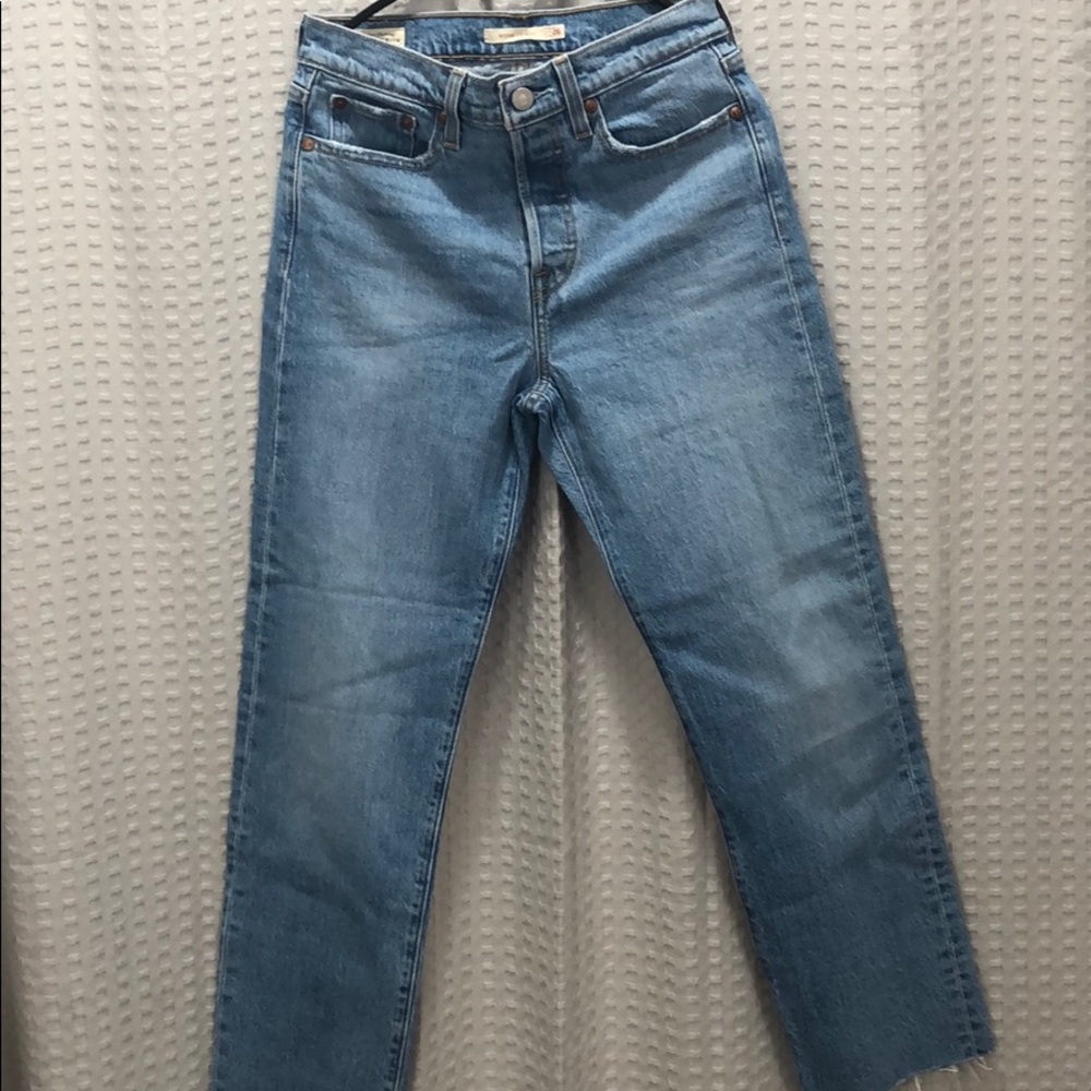 Levi’s wedgie straight crop